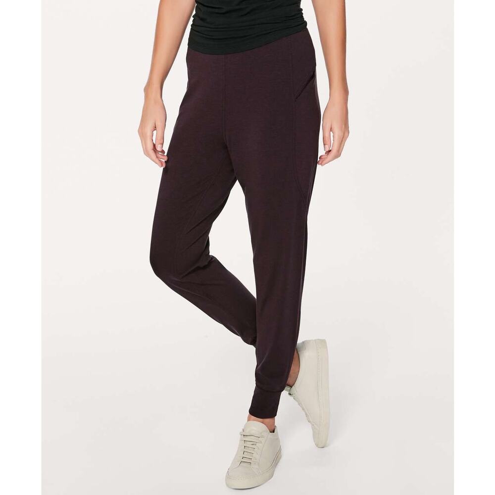 Lululemon Meant To Move Yoga Pant 27" Black Cherry Size 2 W5AUOS *EUC - Picture 5 of 10
